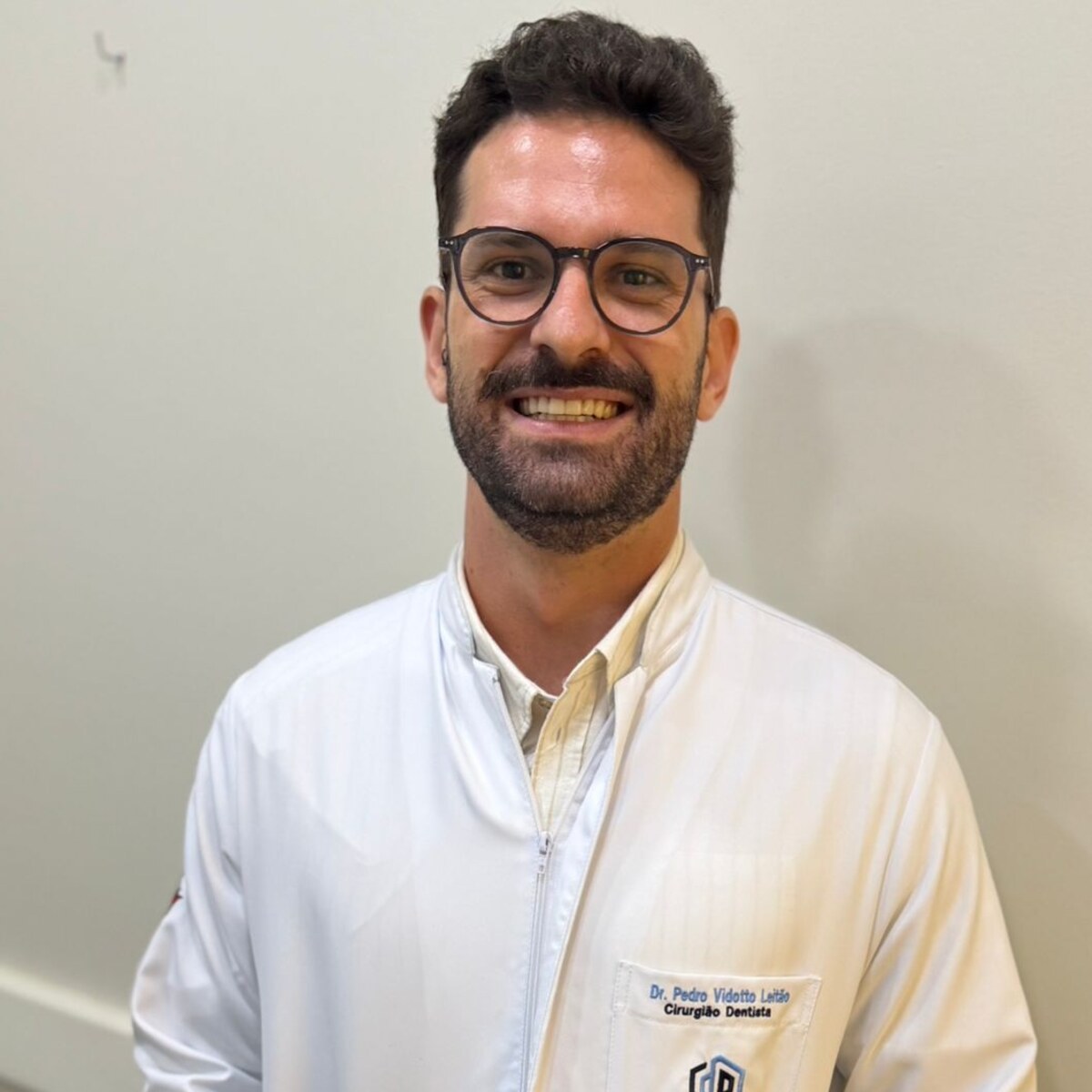 Retrato do Dr. Pedro Vidotto Leitão, especialista em ortodontia